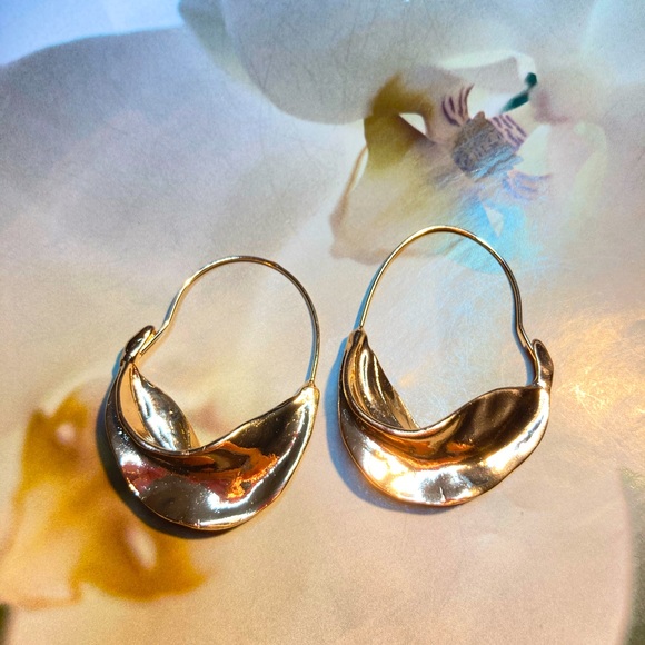 Fashion Gold Tone Drop Earrings - Picture 4 of 5